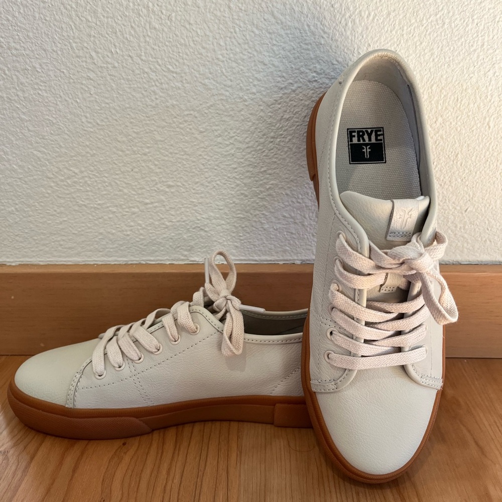 Frye Women's Gia low lace sneakers